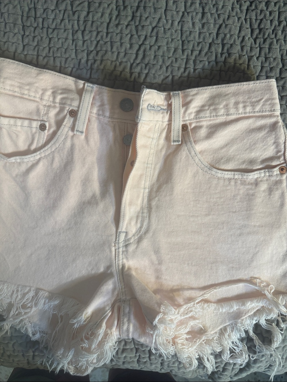 Levi's Women's White Frayed-Hem Denim Shorts